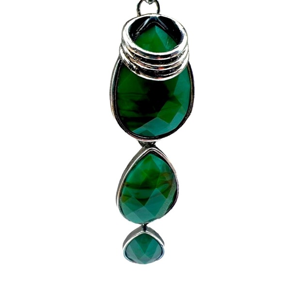 Vintage Silver-Tone Chain Necklace With Chevron Pendant And Green Acrylic Gemsto - Picture 3 of 11